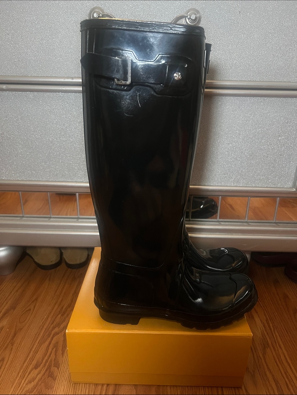 Hunter Original Tall Black Gloss Rain Boots, sz 7 - Picture 7 of 8